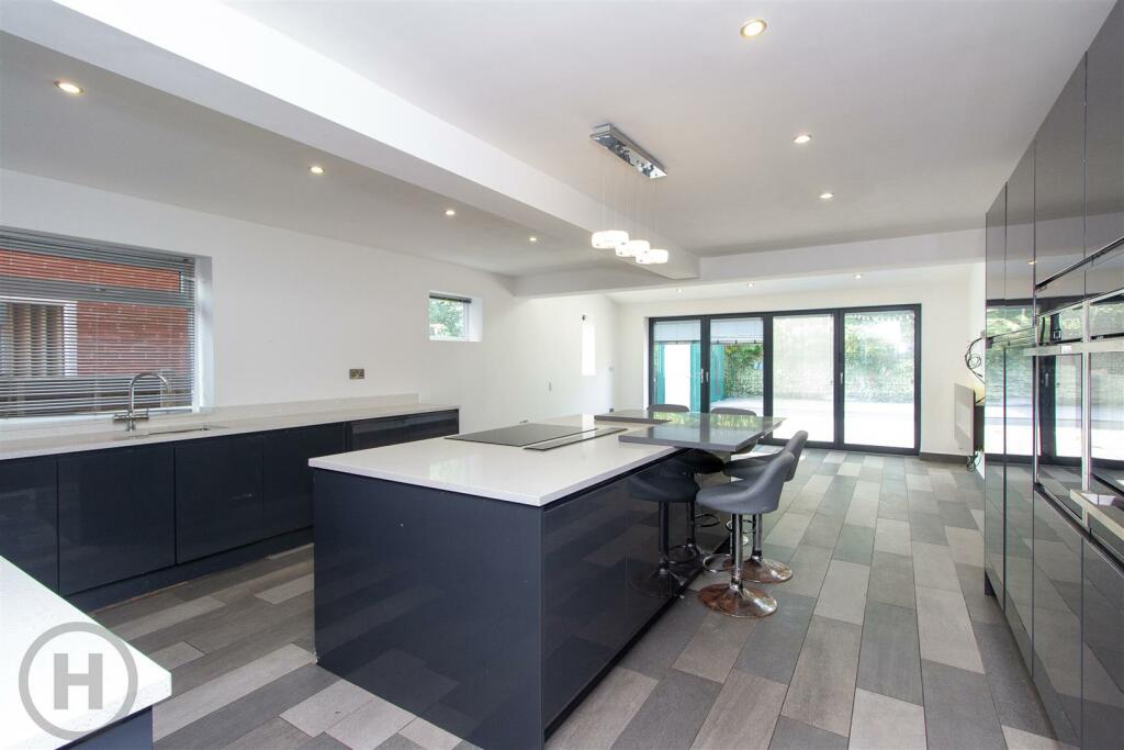 Kitchen Family Room (2).jpg