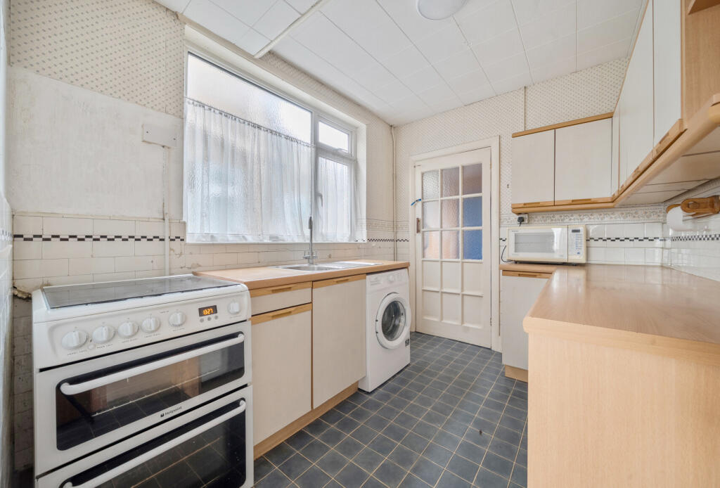 1385642-19-692709...