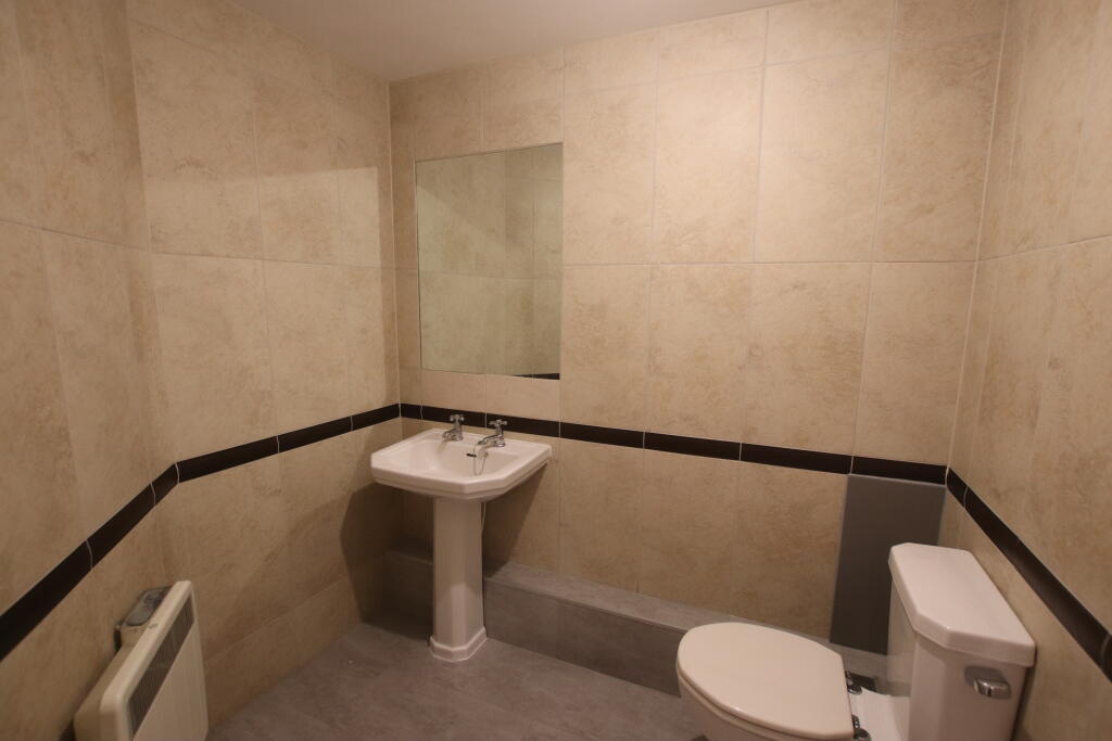 toilet.JPG