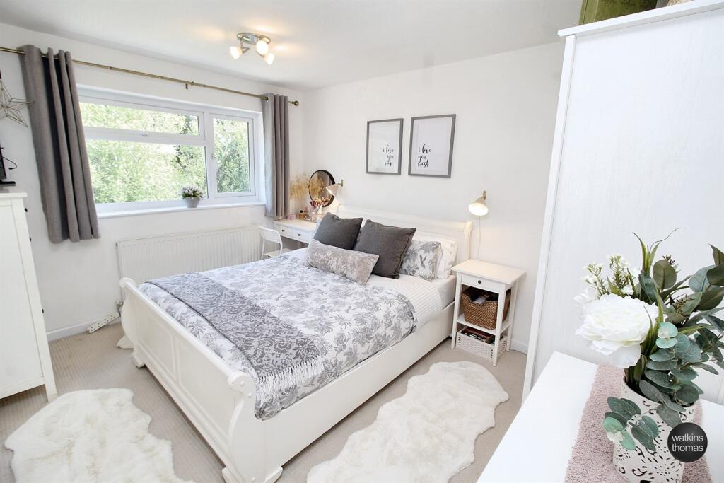 bed 1