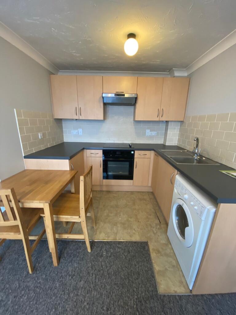 4 Kitchen