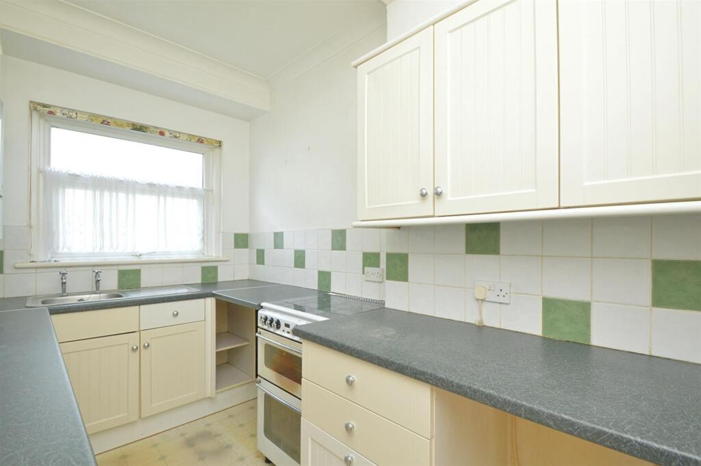 resizedKitchen2.jpg