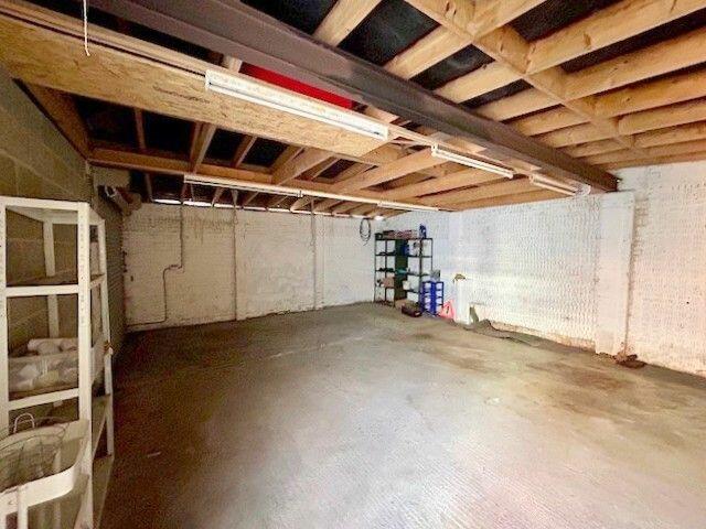 Garage/Workshop