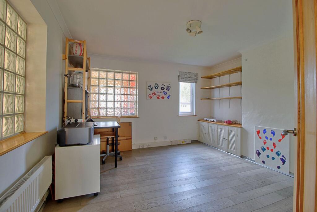 Family Room (currently used as studio)