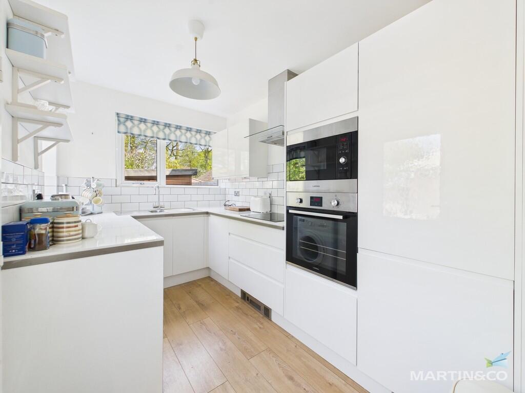 CAM03111G0-PR0305...