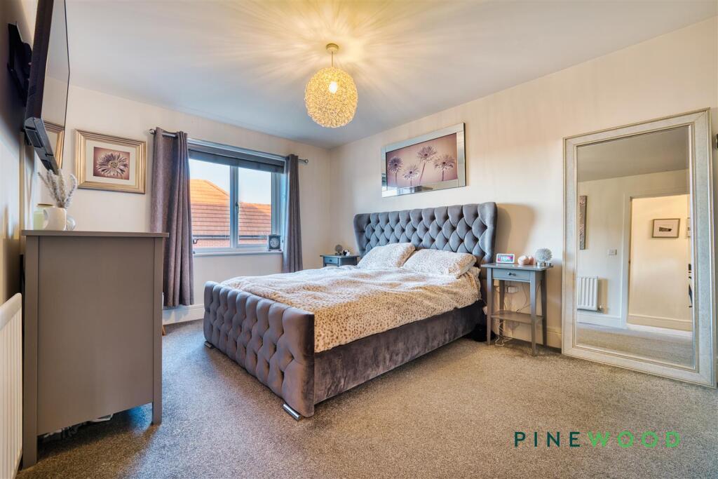 BEDROOM 1
