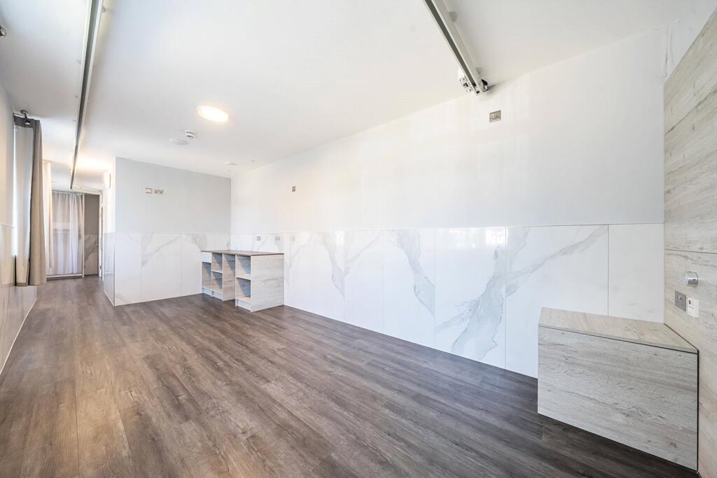 WhatsApp Image 2025-05-21 at 13.52.08 (7).jpeg