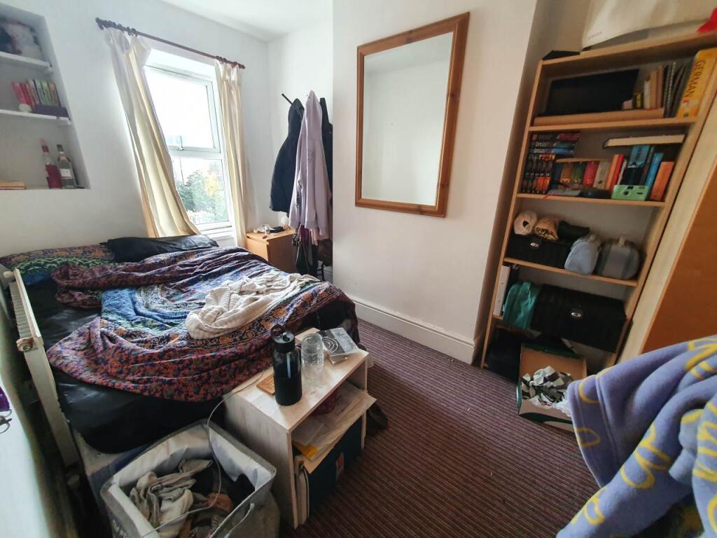 First floor middle b