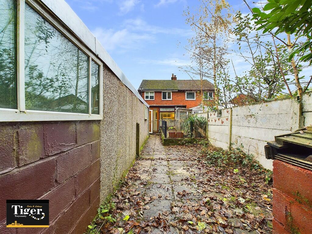 CAM02176G0-PR0392...