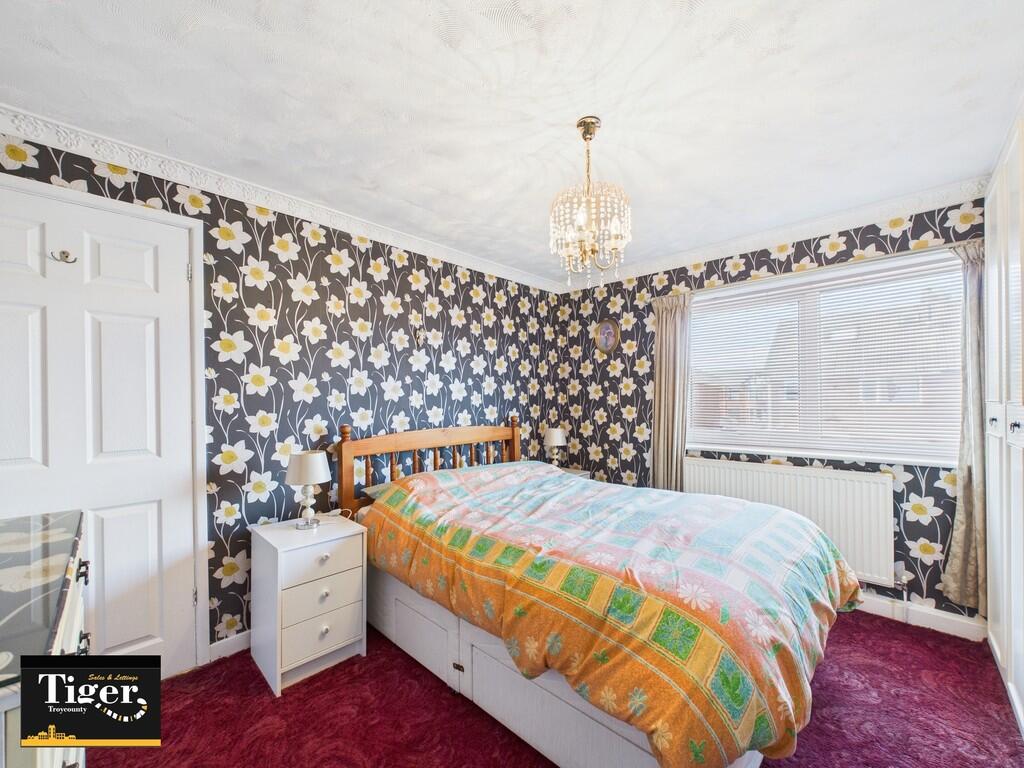 CAM02176G0-PR0512...