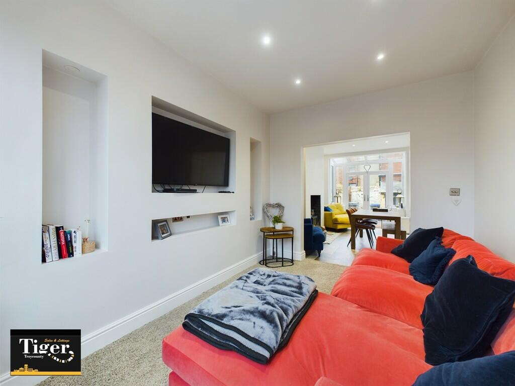 CAM03440G0-PR0006...