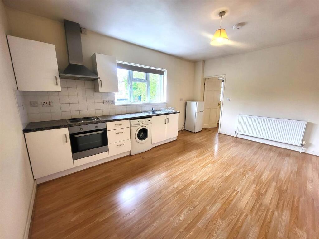 WhatsApp Image 2024-05-14 at 11.17.49 (2).jpeg