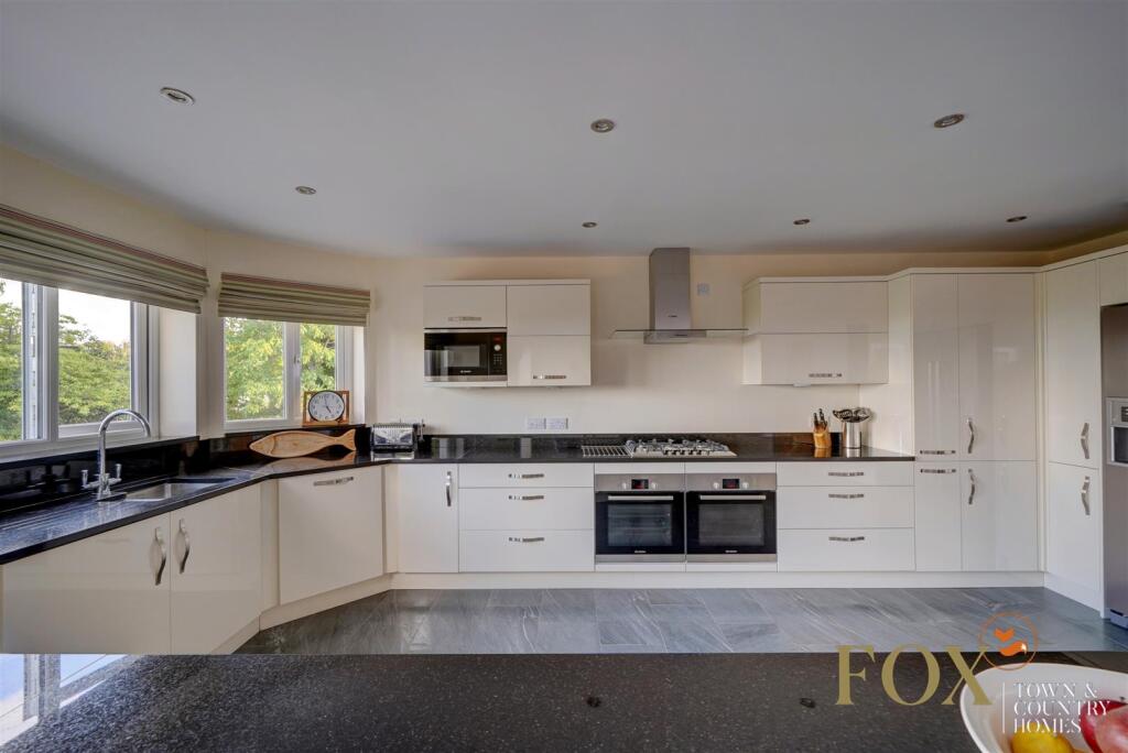 22 St Peters Rd (56).jpg