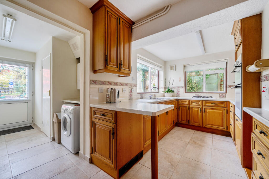 1374033-14-690370...