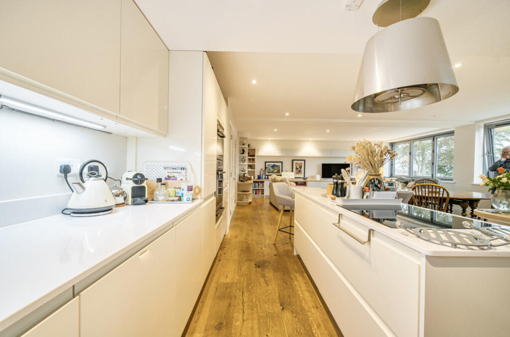 1335459-4-68a3186...