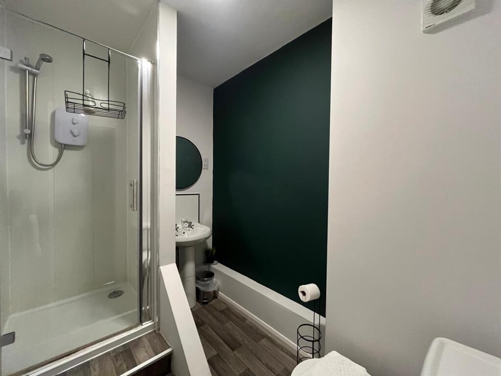 Bathroom 2