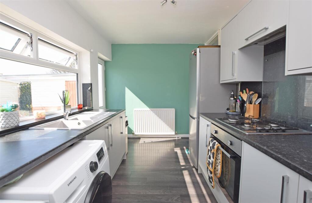 Kitchen V3.JPG