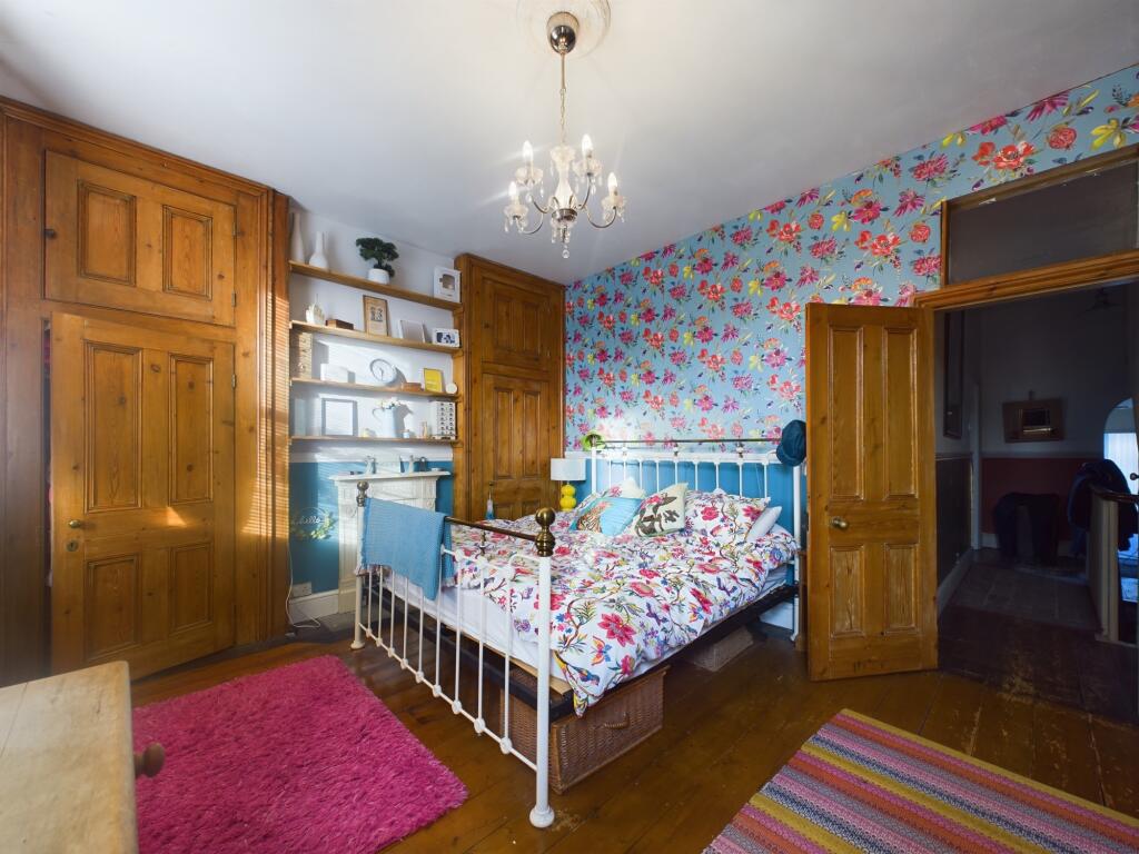 CAM02668G0-PR0026-STILL006