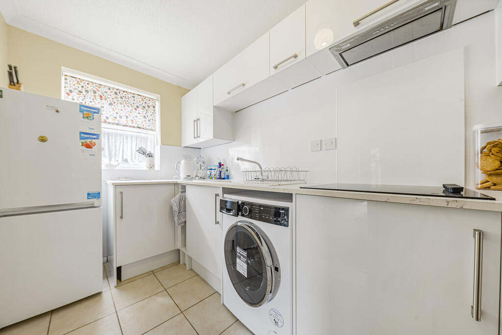 Kitchen (2)