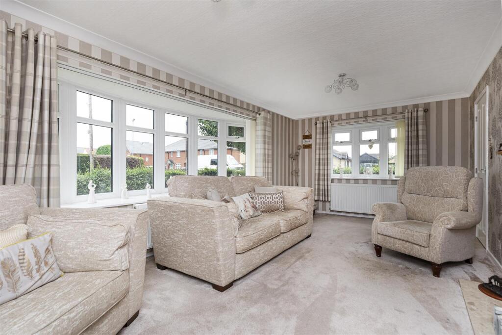 Bramleys Estate Agents - Elm Court - Kirkburton (1