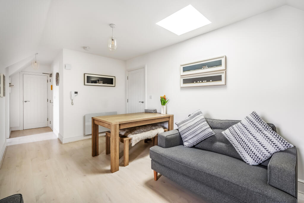 Flat-8-139-London-Road-7