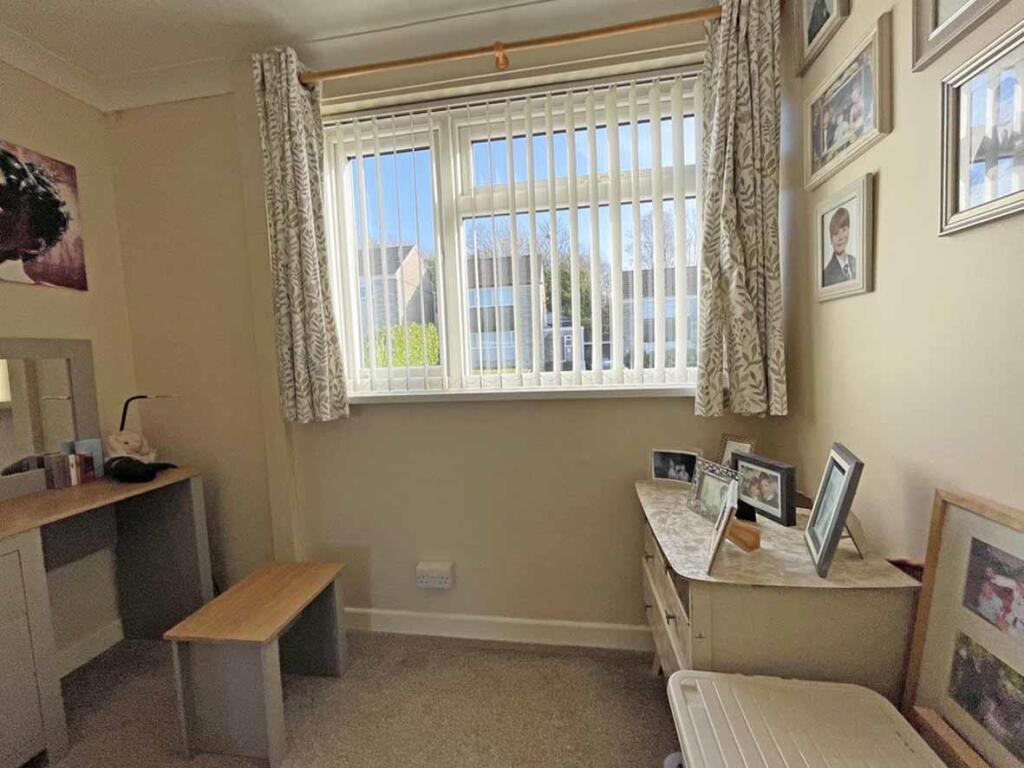 Dayton Close 51 Bedroom 3.jpg