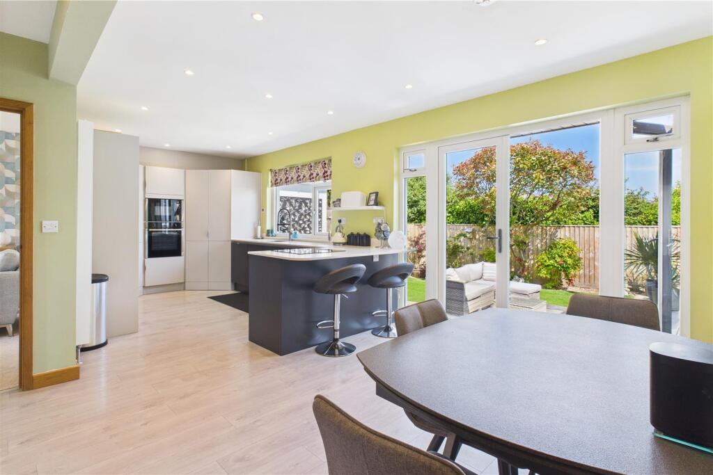 Dining Kitchen.jpg