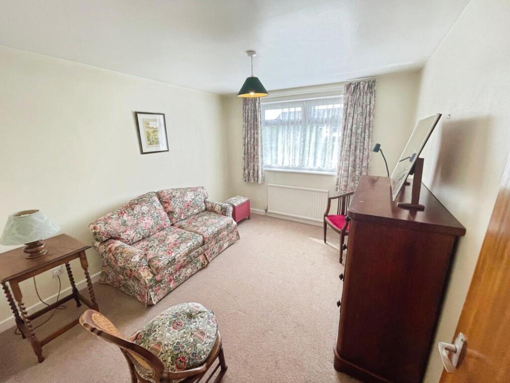 6569f074--4B72-A421-0579DE218A9A-71609-000009F33E4