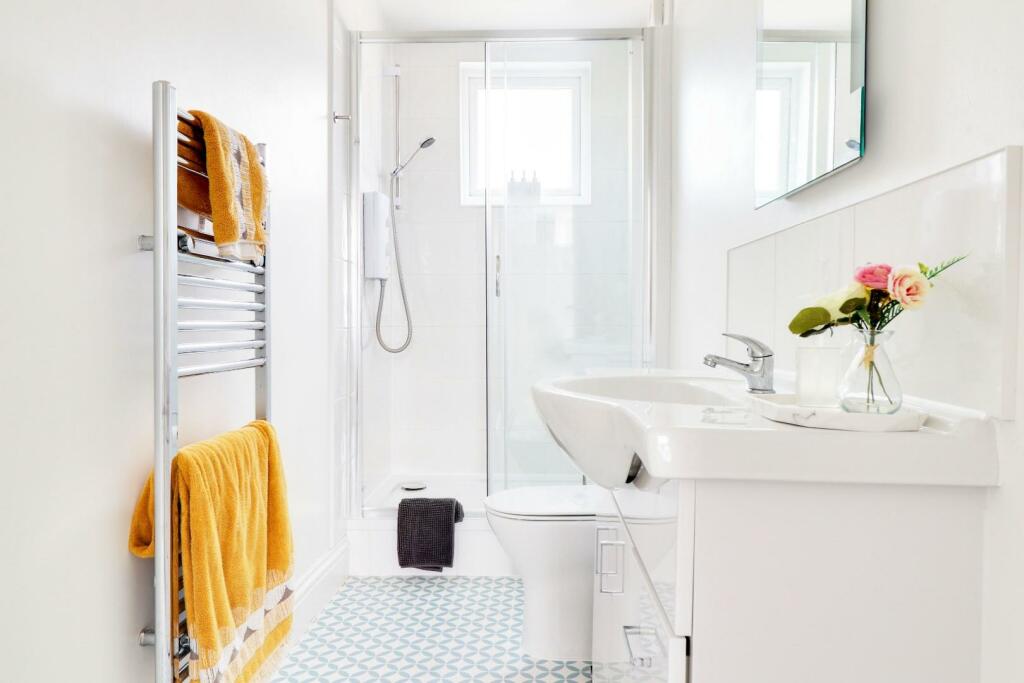 Ensuite.jpg
