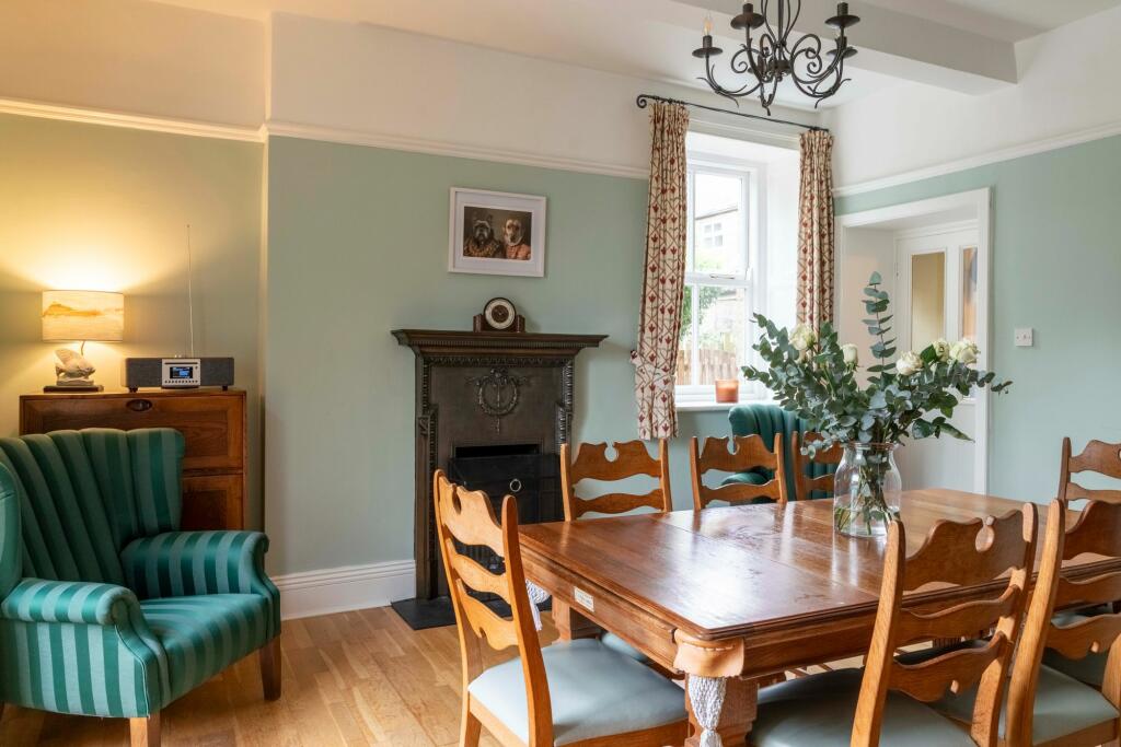 Light and Bright dining room