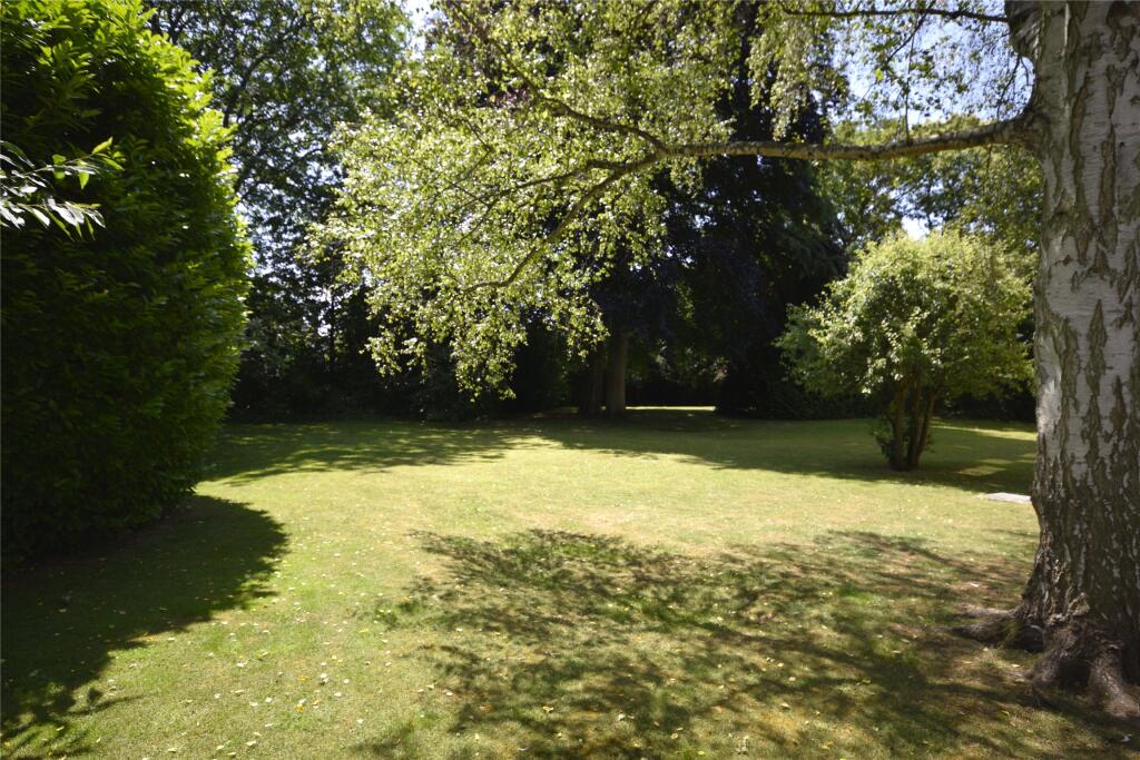 Communal Grounds