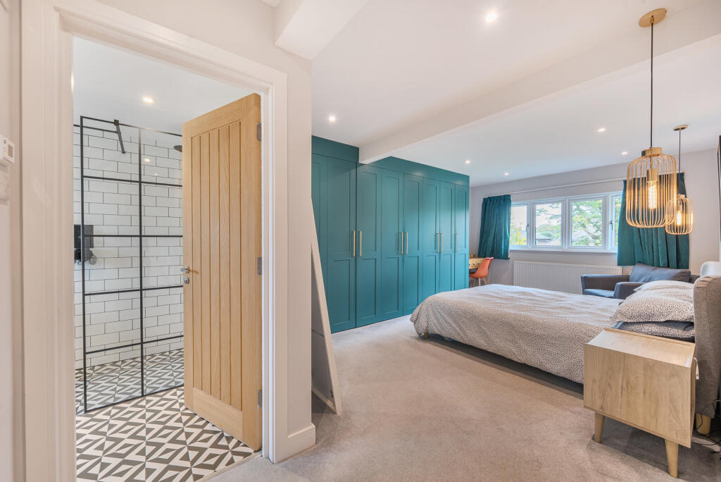 1365825-19-68ef6f...