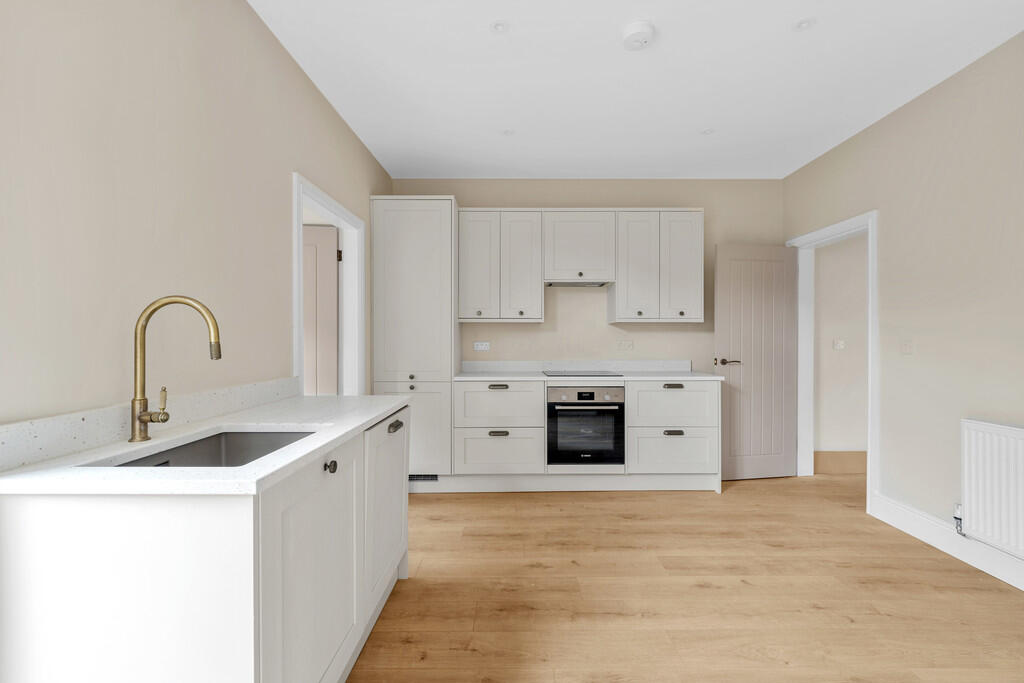 36 Hewitt street ...