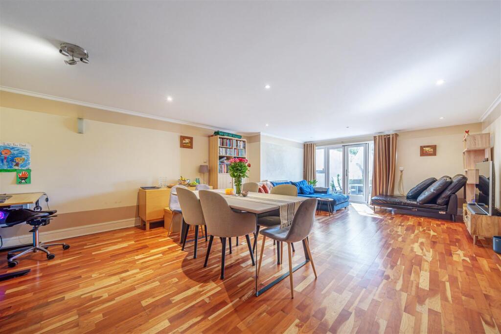 Hollis Morgan Residential Sales