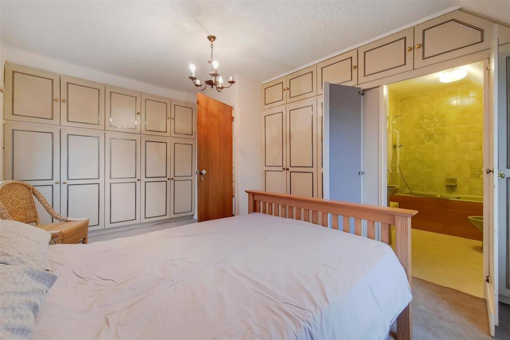 11_Main Bedroom-1.jpg