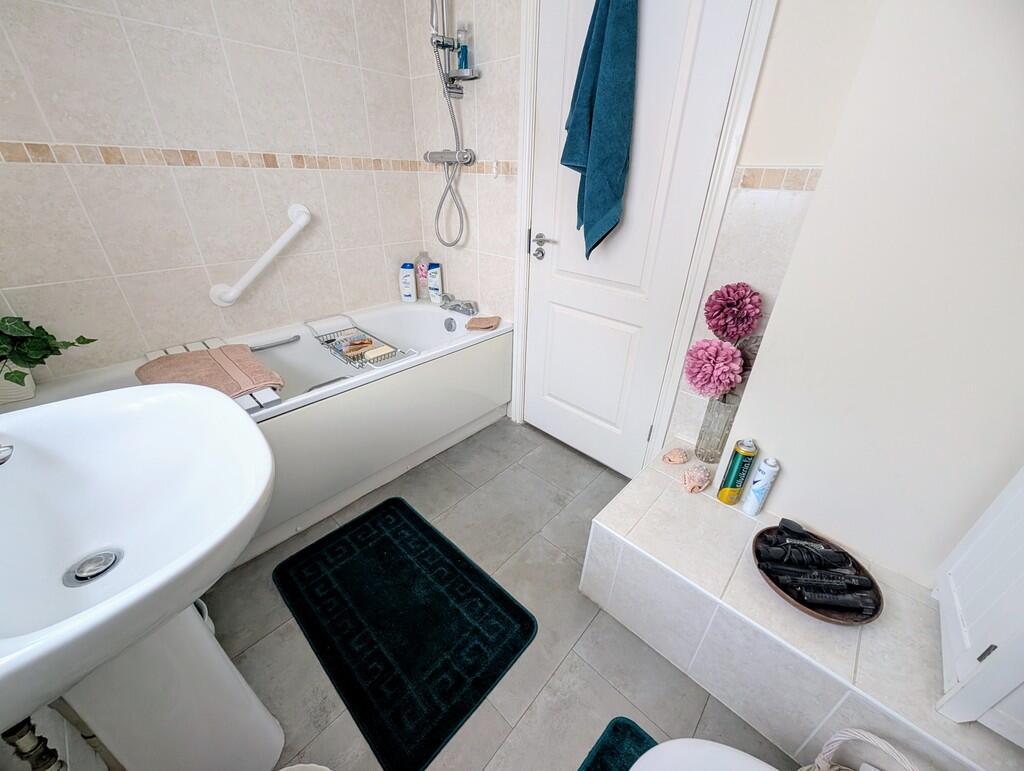 PXL_20251001_1415...