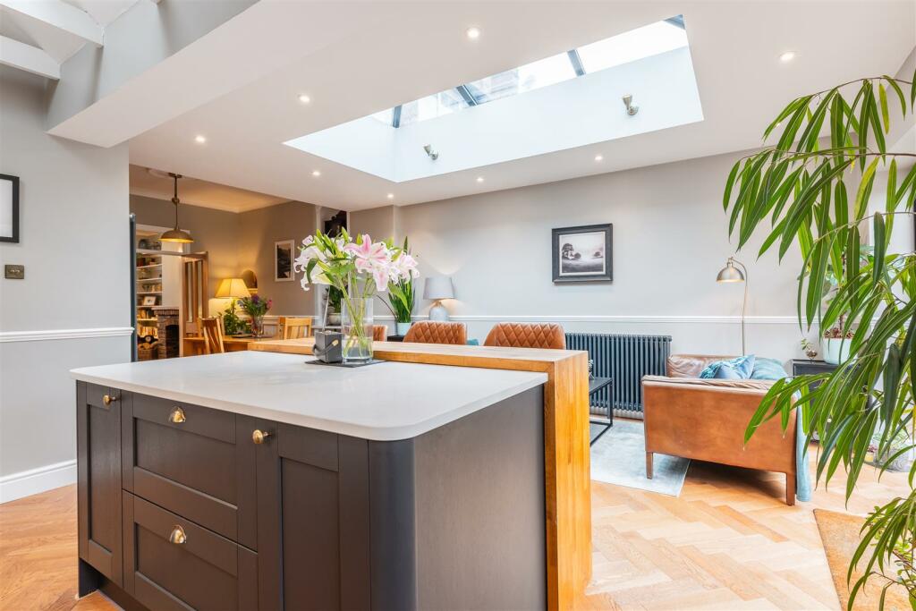 KITCHEN-4.jpg
