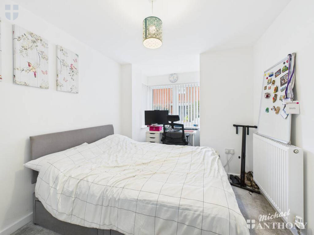 CAM03852G0-PR0464-STILL010-thumbnail-h750-70