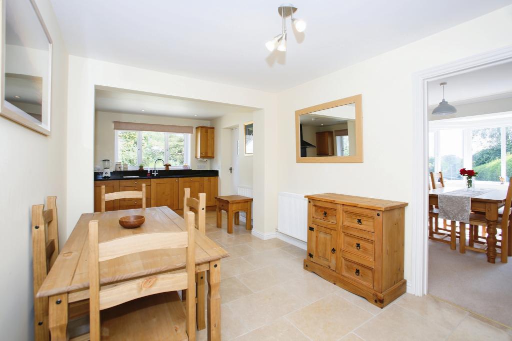 Kitchen/Breakfast