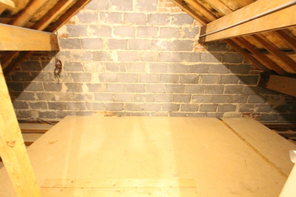 LOFT ROOM
