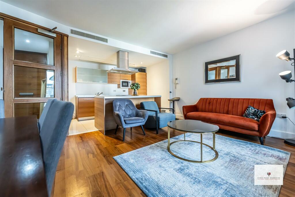 Balmoral Apartments 516-007 HR - HPA.jpg