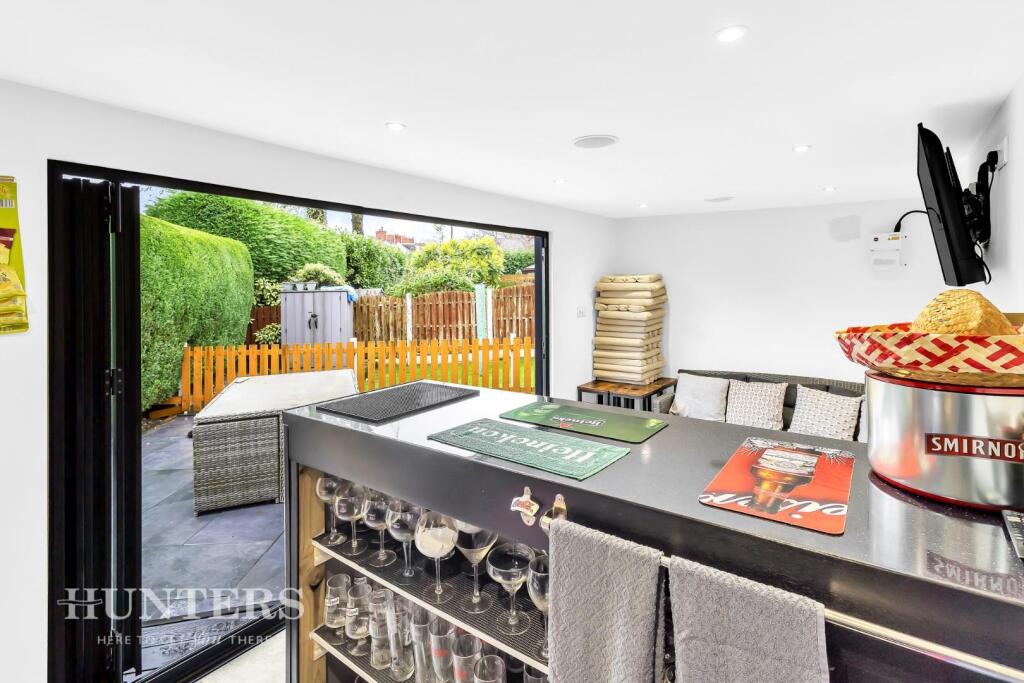 Games Room / Bar Area