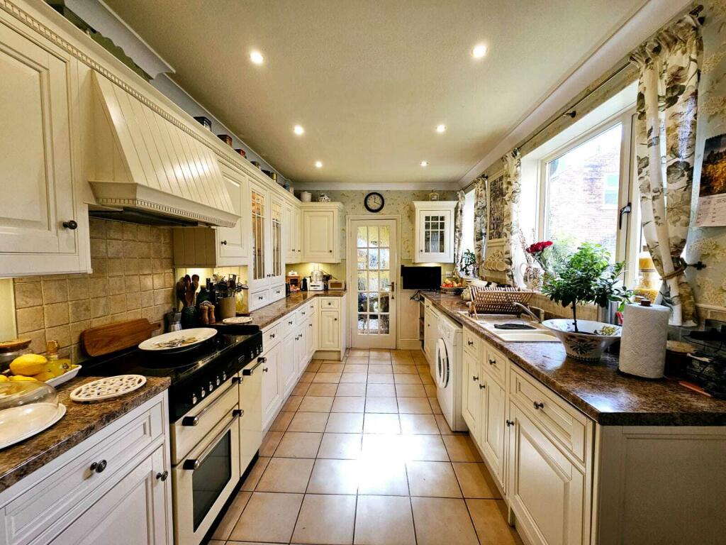 a8af169a-bdcf-426a-b89a-d48c565caf59