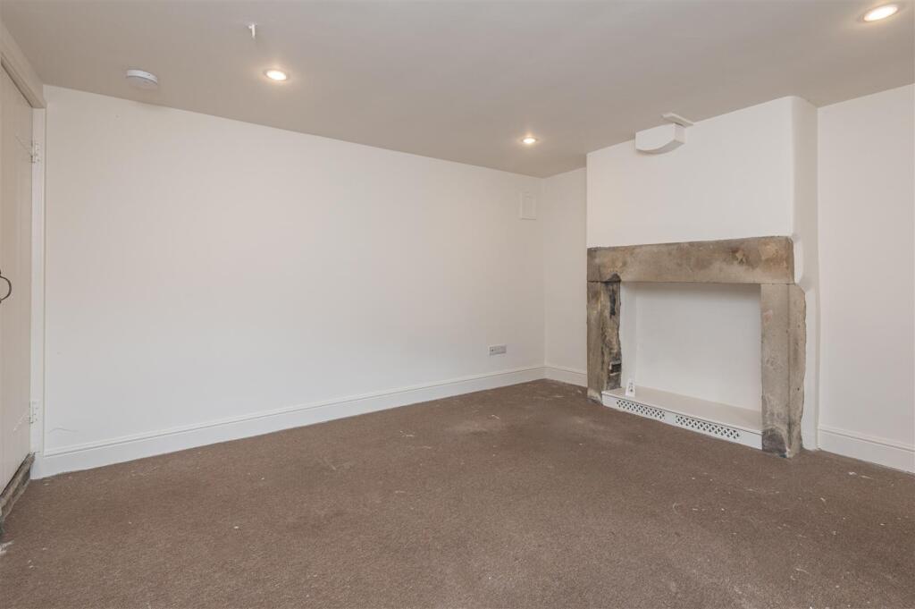 58 - 1 Lower Holme House HX2 6TE.jpg