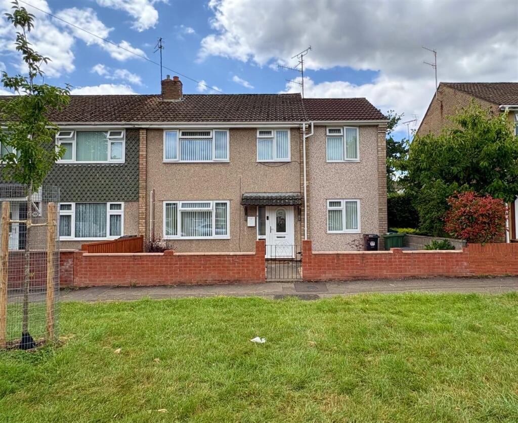 Front shot of property.jpg