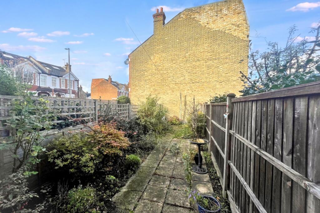 65 Burntwood Lane, London SW17 0AJ