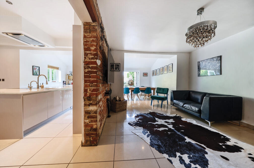 1329704-6-6889276...