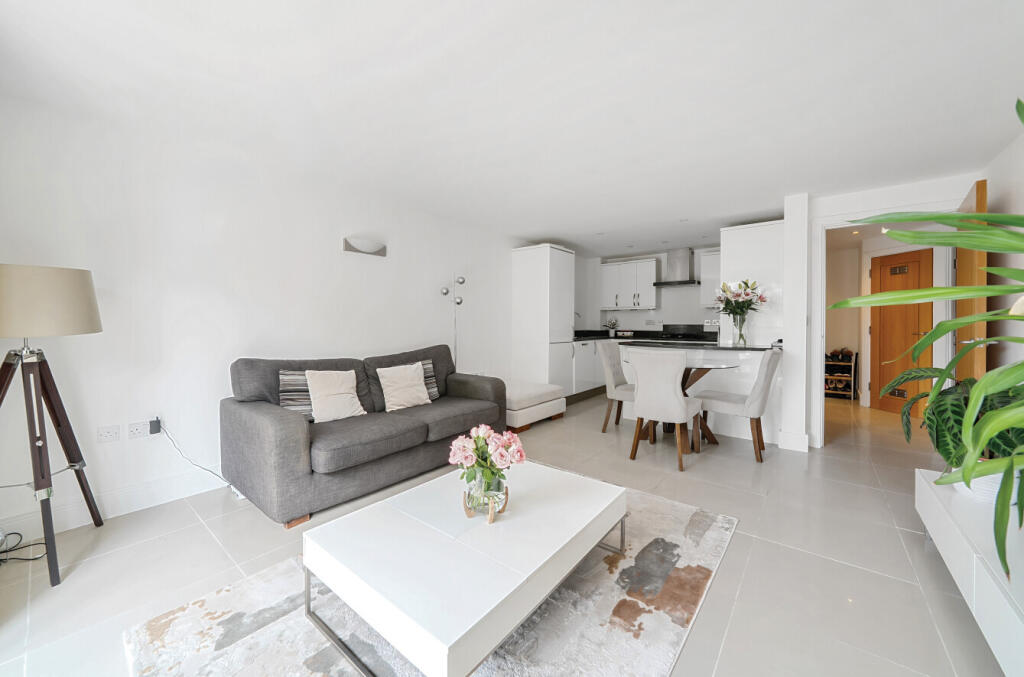 1342553-1-68a4895...