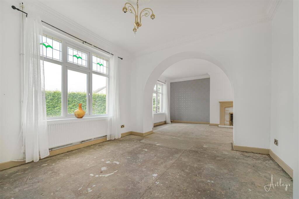 Lounge/diner (dining area)