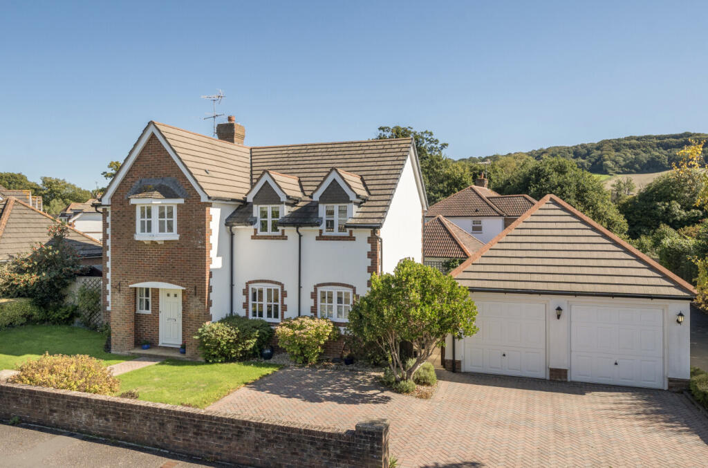 1356081-3-68d138f...